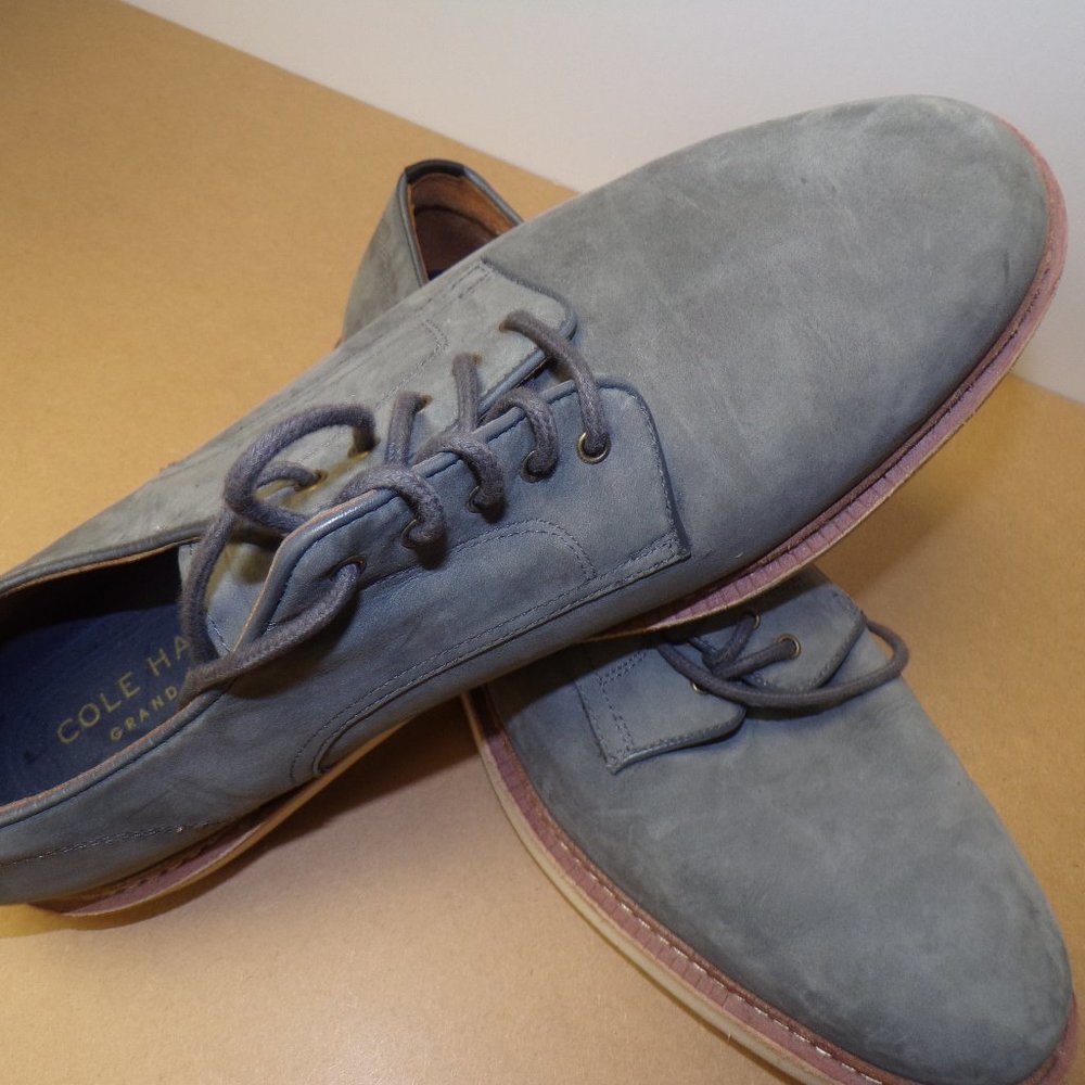Men's dress shoes